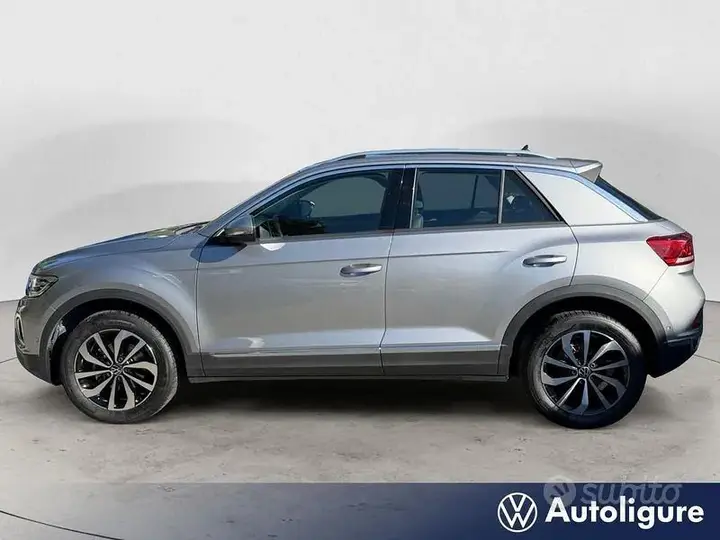 Volkswagen T-Roc 2023 photo 2