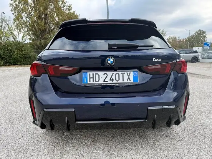 BMW 1 Series 2026 photo 5