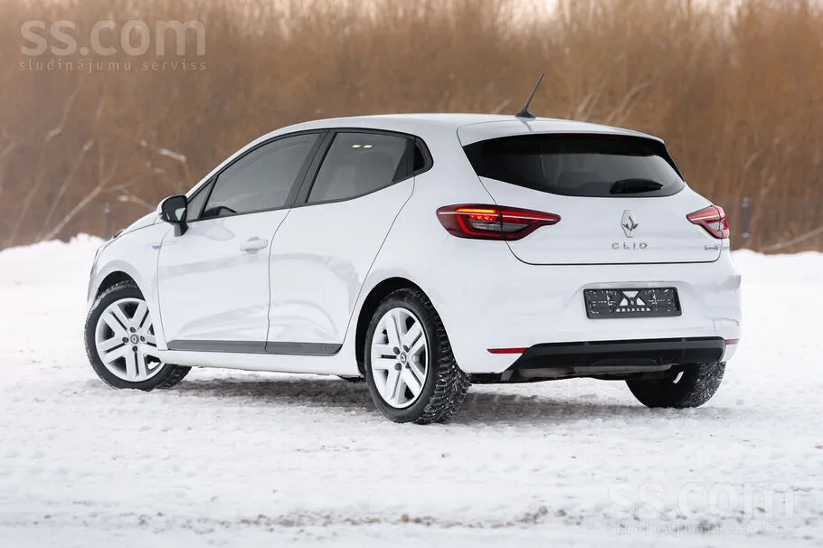 Renault Clio 2022 photo 5