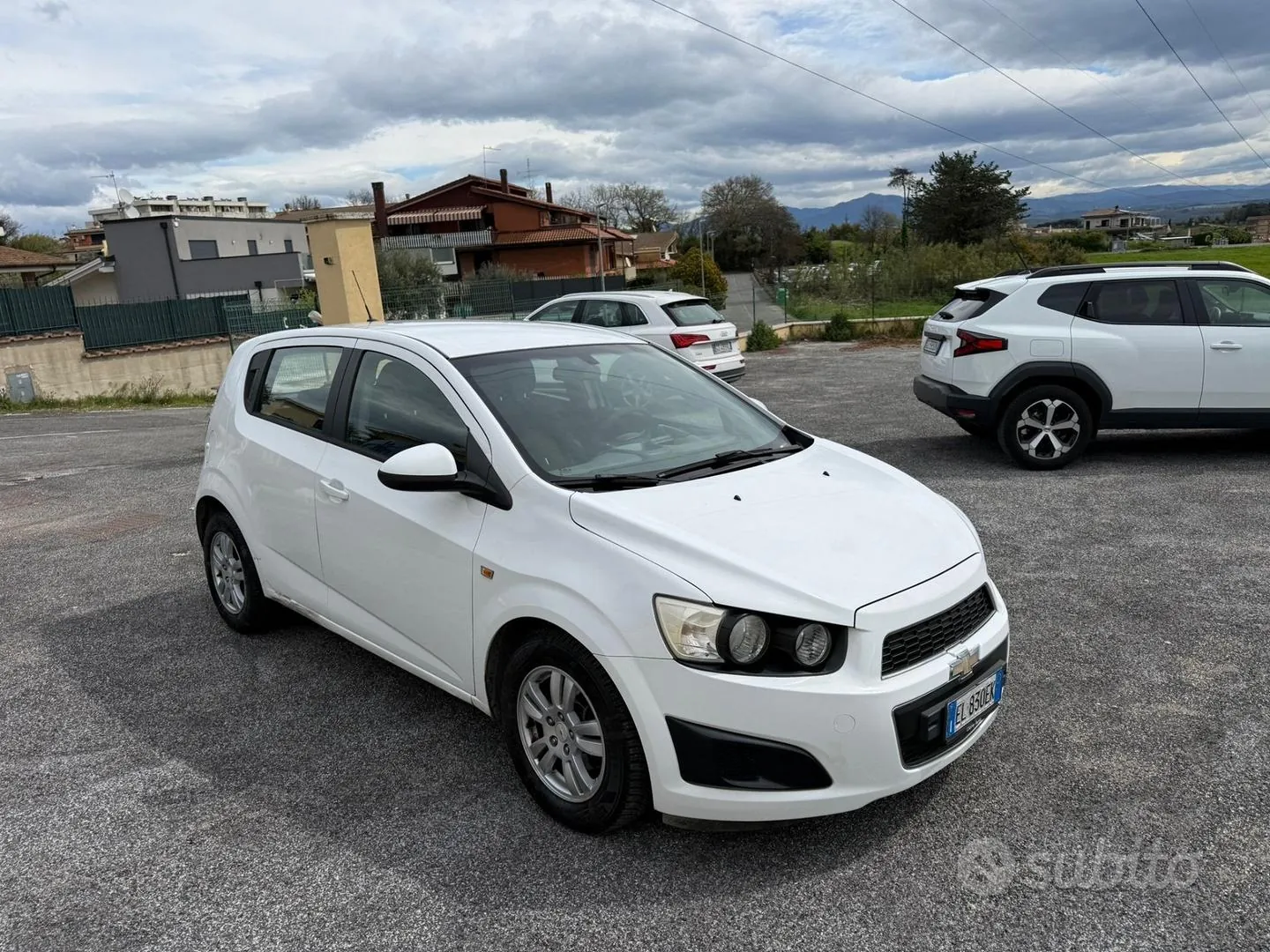 Chevrolet Aveo 2012 photo 2