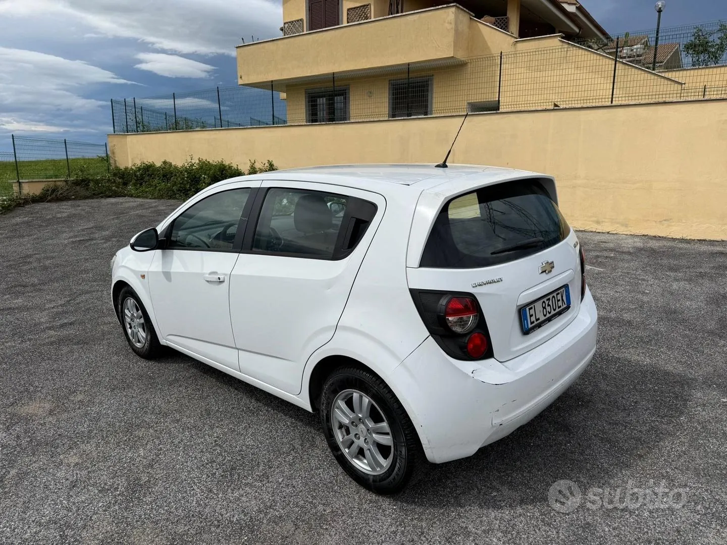 Chevrolet Aveo 2012 photo 5