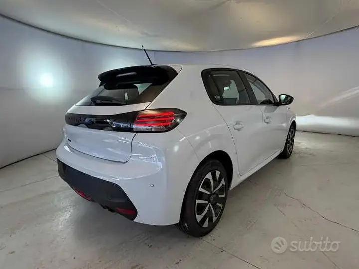 Peugeot 208 2026 photo 5
