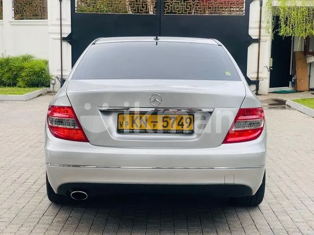 Mercedes-Benz C180 2009 photo 4