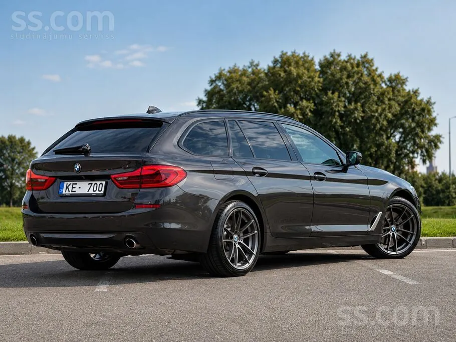 BMW 530 2018 photo 4