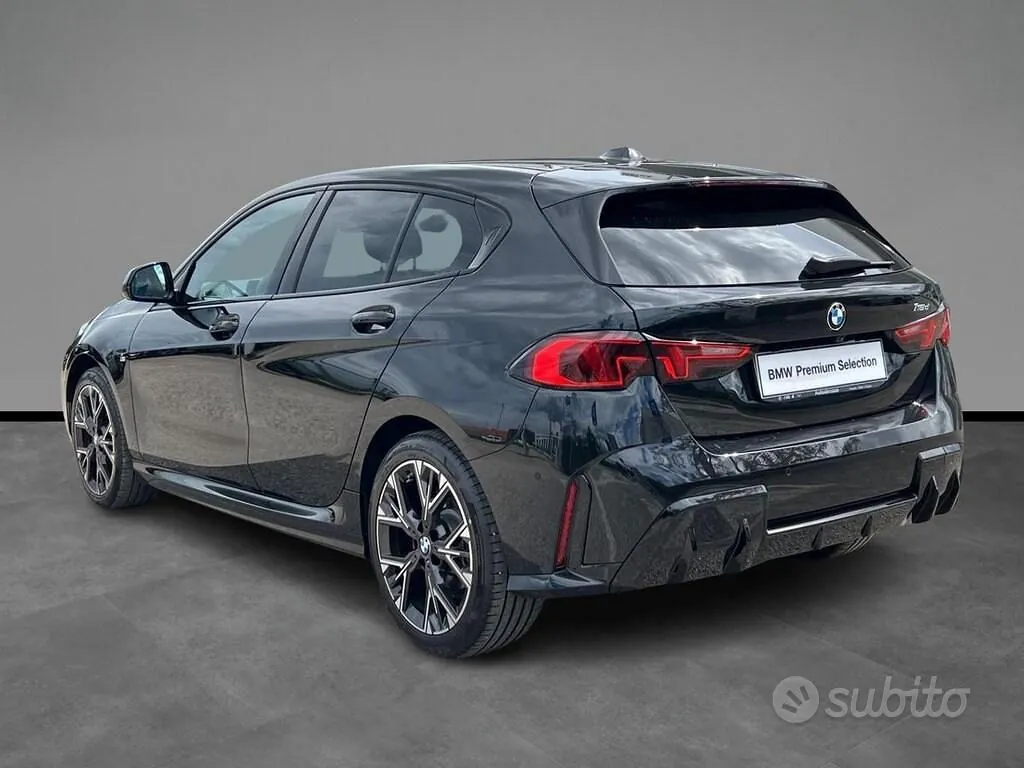 BMW 1 Series 2025 photo 3