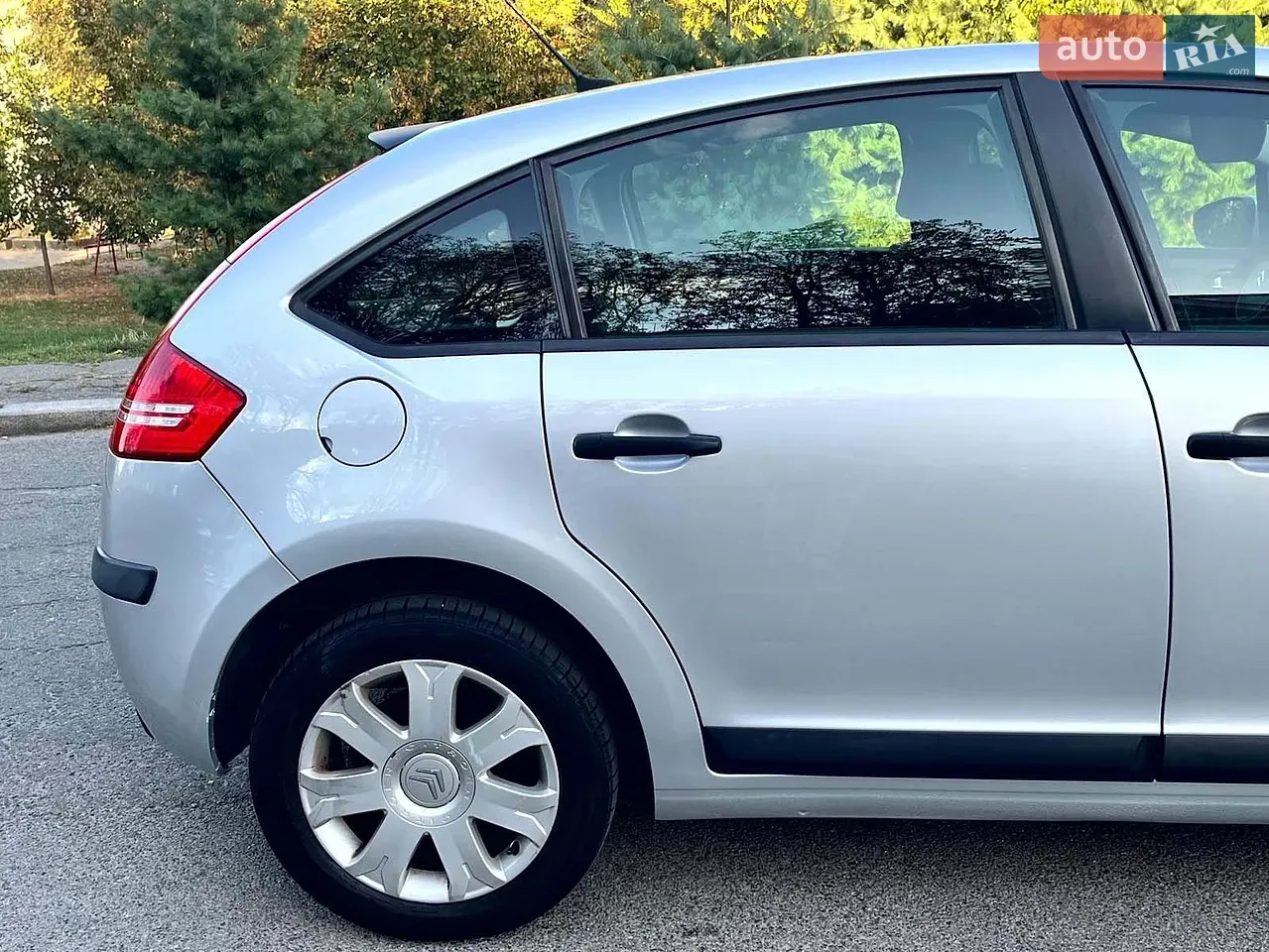Citroen C4 2010 photo 5