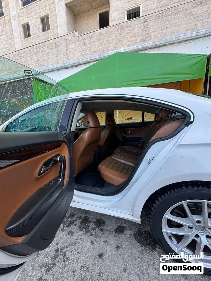 Volkswagen Passat 2011 photo 2