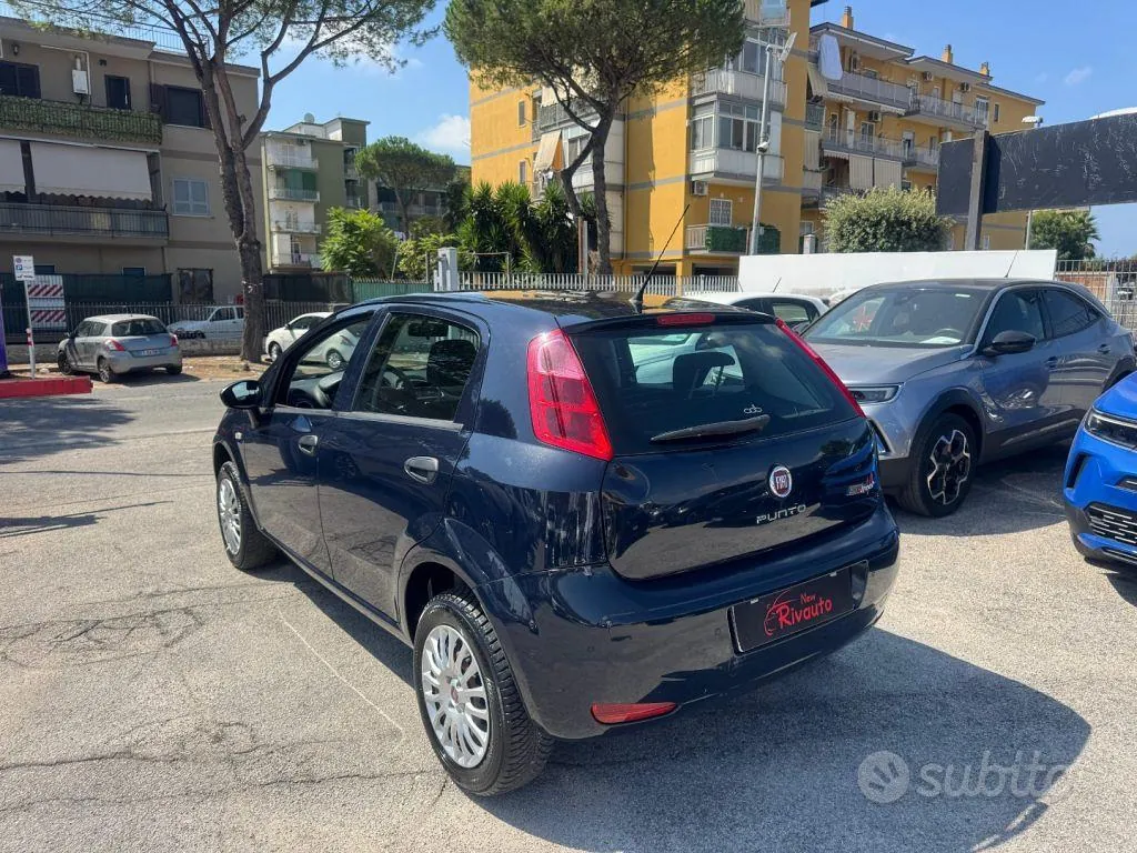 Fiat Punto 2015 photo 4