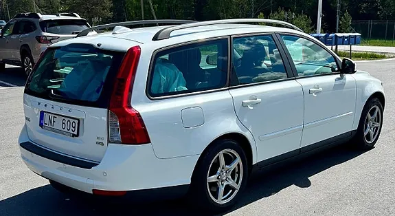 Volvo V50 2010 photo 5