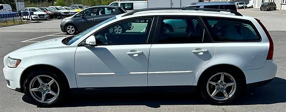 Volvo V50 2010 photo 4