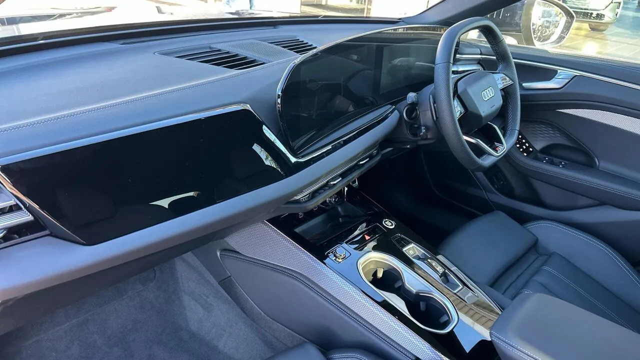 Audi A6 2026 photo 2