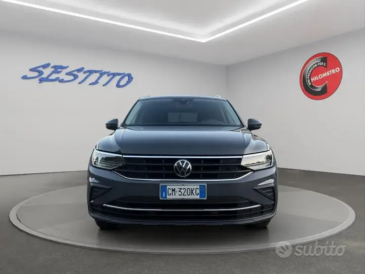 Volkswagen Tiguan 2022 photo 2