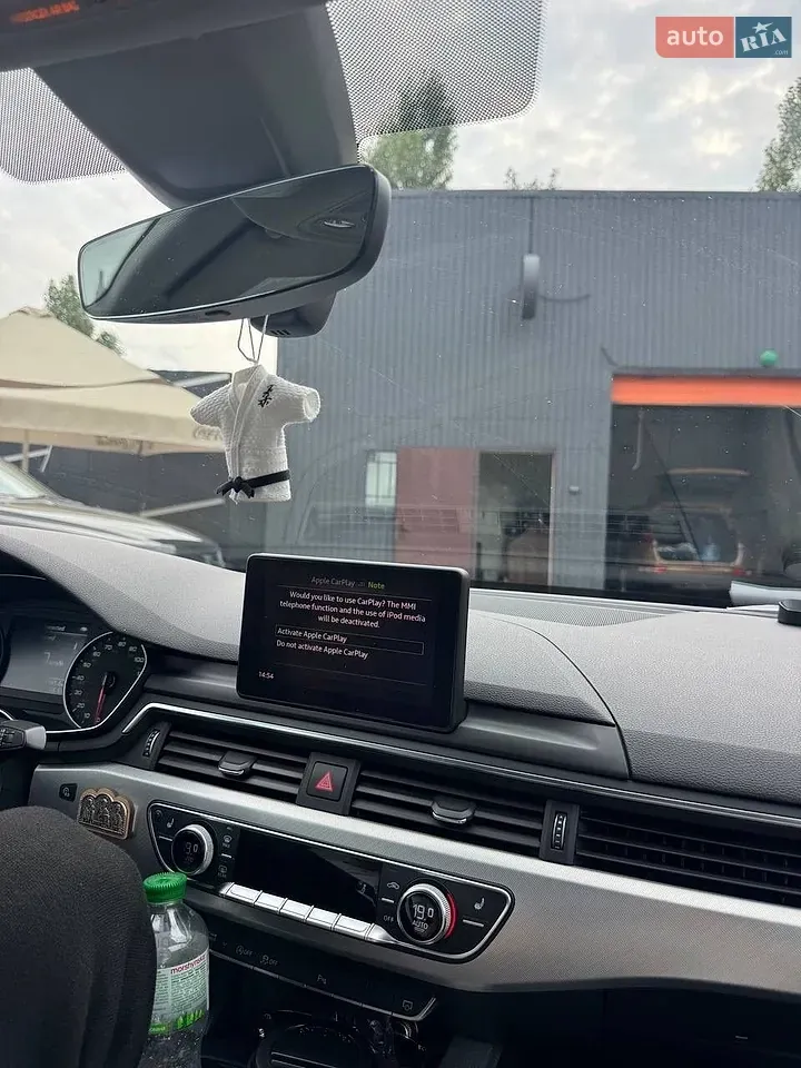 Audi A4 2016 photo 2