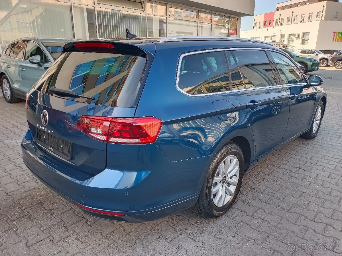 Volkswagen Passat 2022 photo 4
