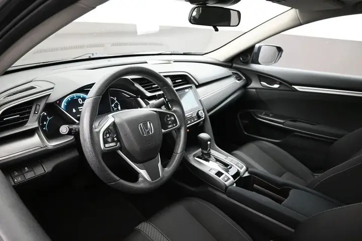 Honda Civic 2018 photo 5