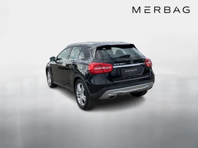 Mercedes-Benz Gla 2017 photo 2
