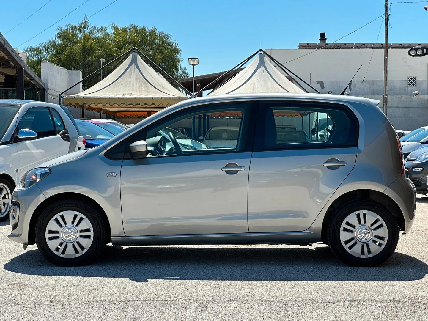 Volkswagen Up 2015 photo 4