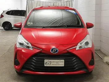 Toyota Vitz 2017 photo 5