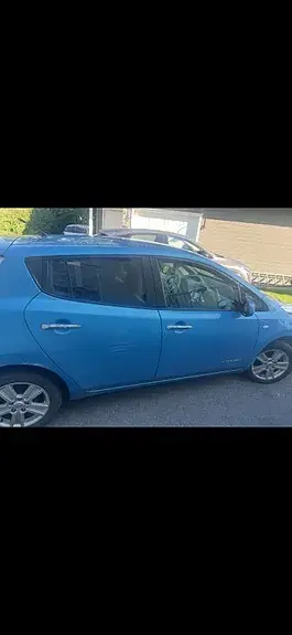 Nissan Leaf 2013 photo 2