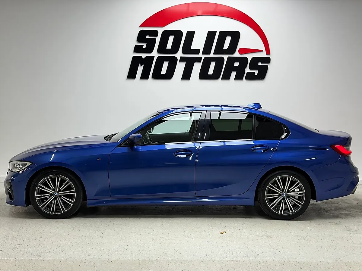 BMW 3 Series 2019 photo 3