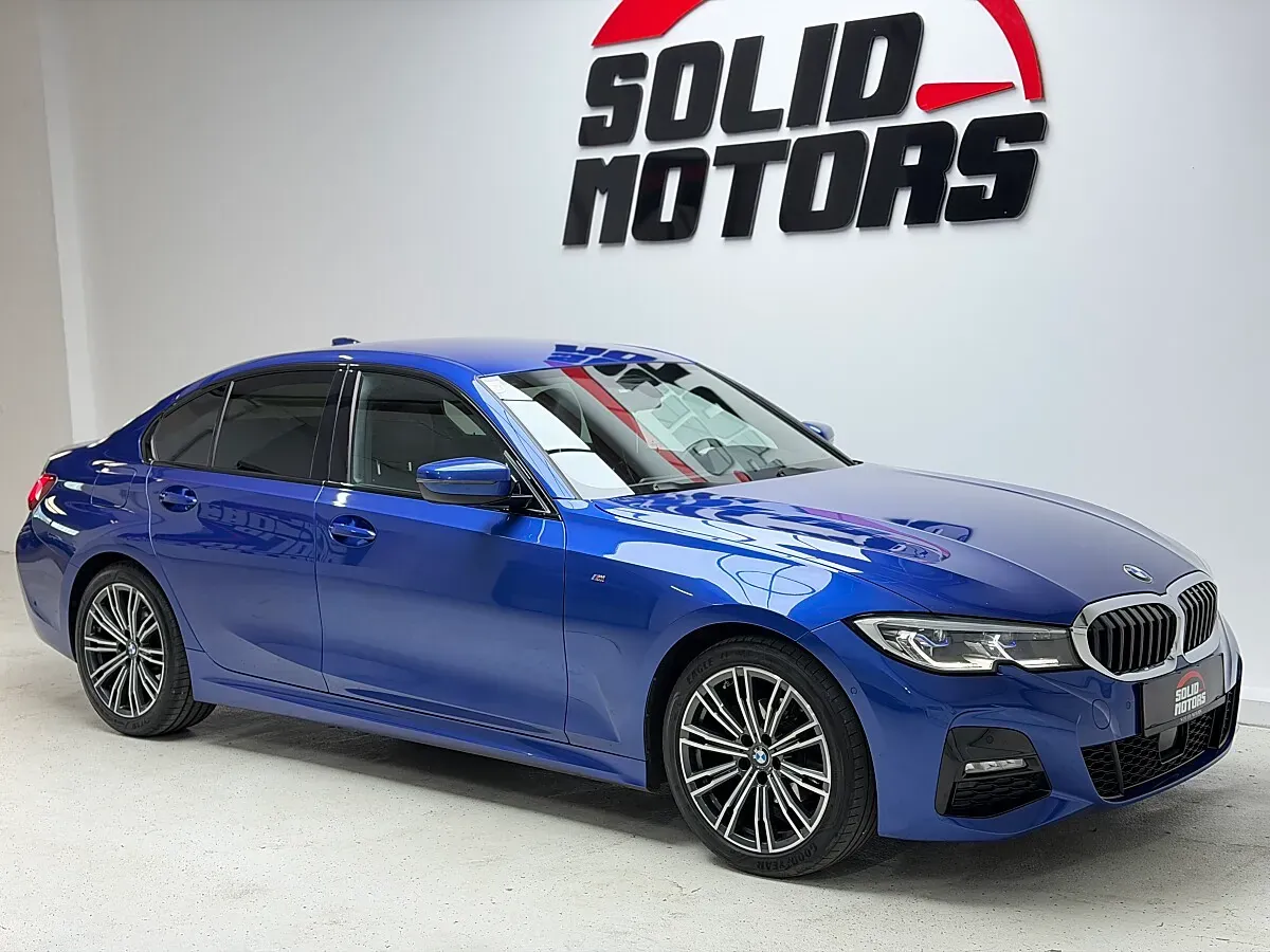 BMW 3 Series 2019 photo 2