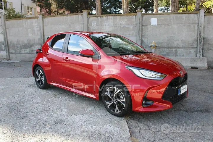 Toyota Yaris 2025 photo 3