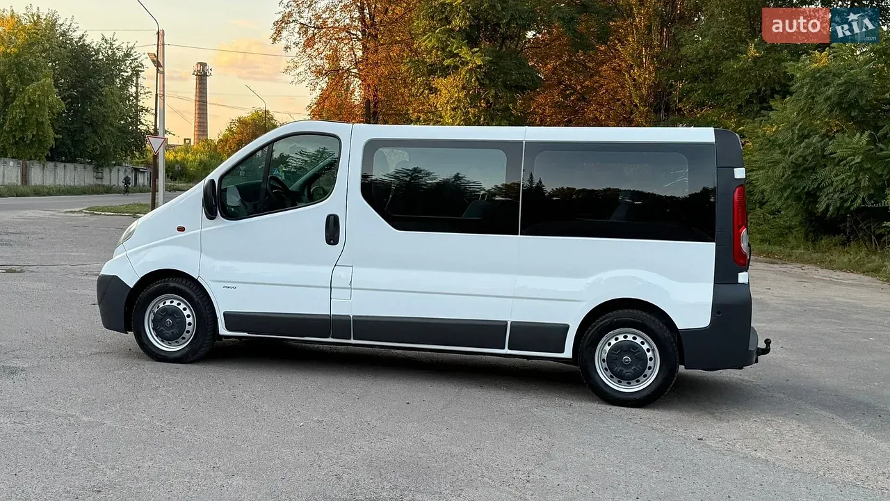 Opel Vivaro 2008 photo 3