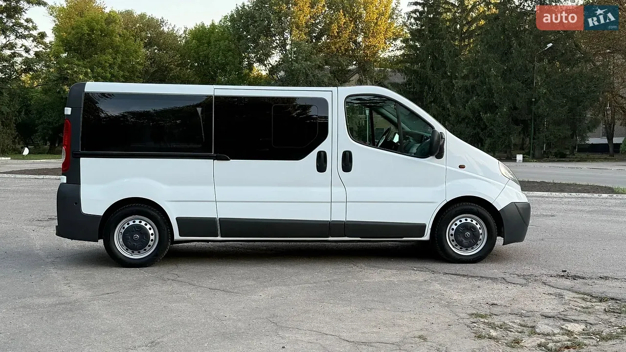 Opel Vivaro 2008 photo 5