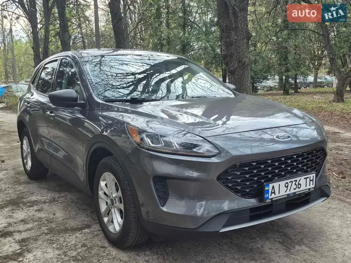 Ford Escape 2022 photo 3
