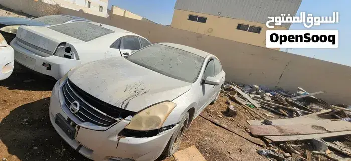 Nissan Altima 2012 photo 2