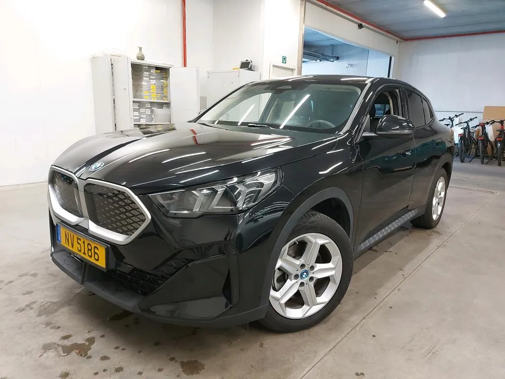 BMW Ix2