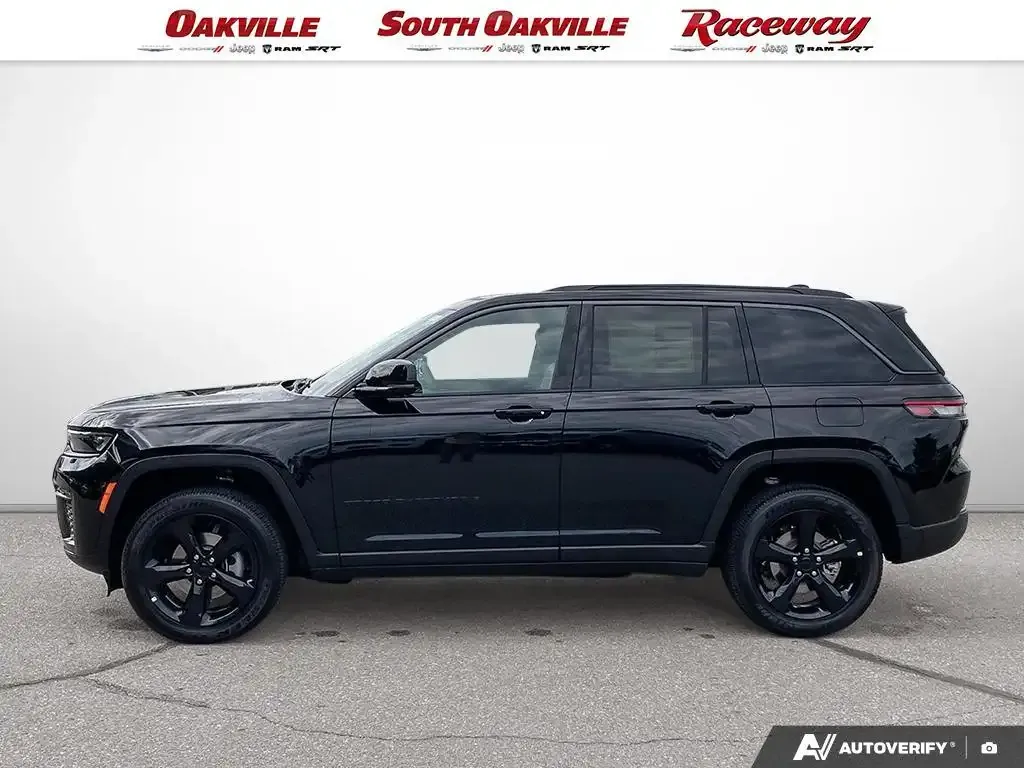 Jeep Grand Cherokee 2026 photo 3