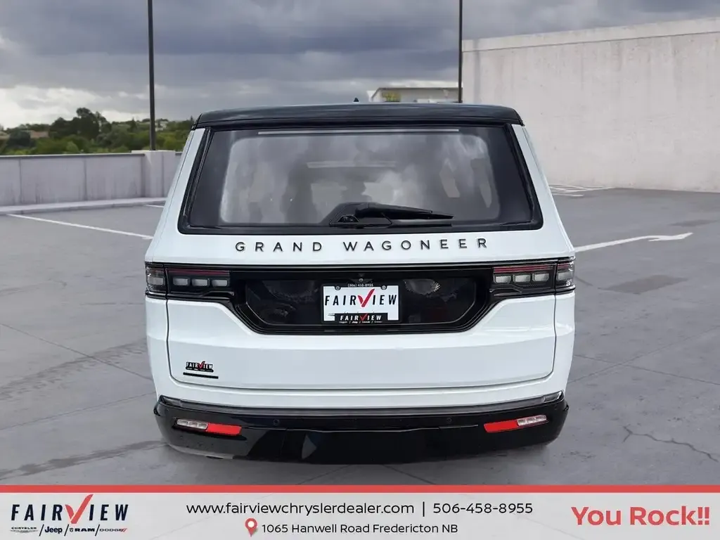 Jeep Grand Wagoneer 2023 photo 5