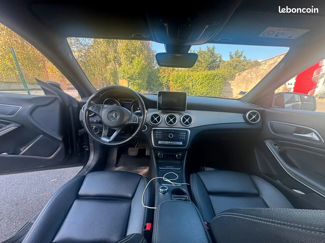 Mercedes-Benz Cla 200 D Launch Edition 2017 photo 3