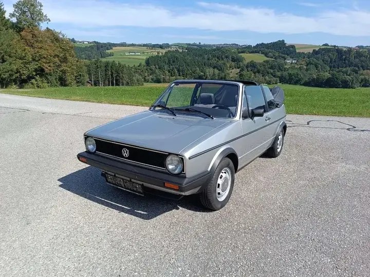 Volkswagen Golf 1980 photo 2