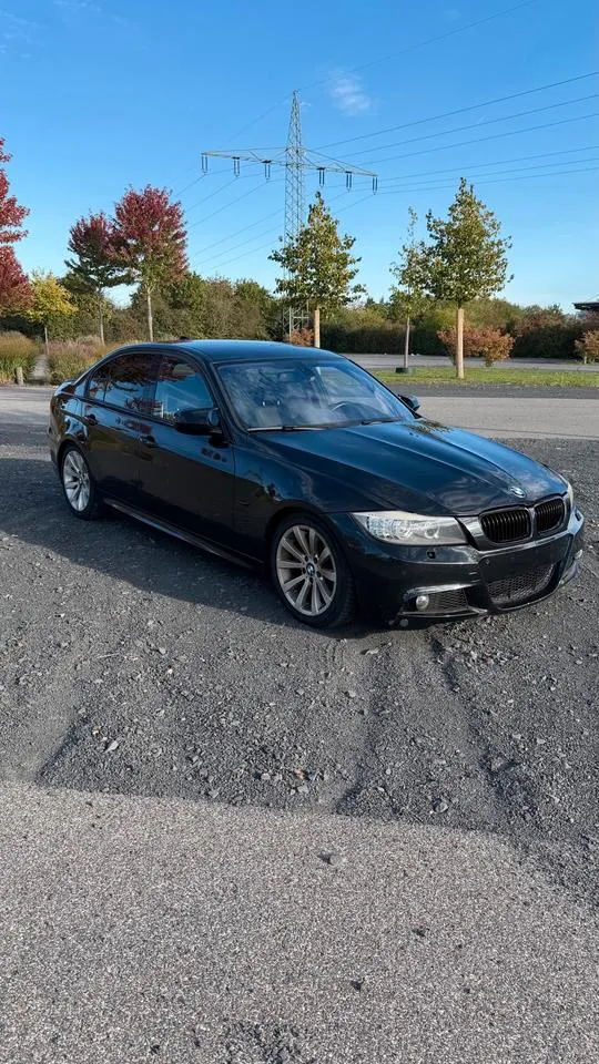 BMW E90