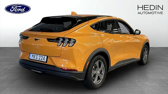 Ford Mustang Mach-E 2022 photo 2