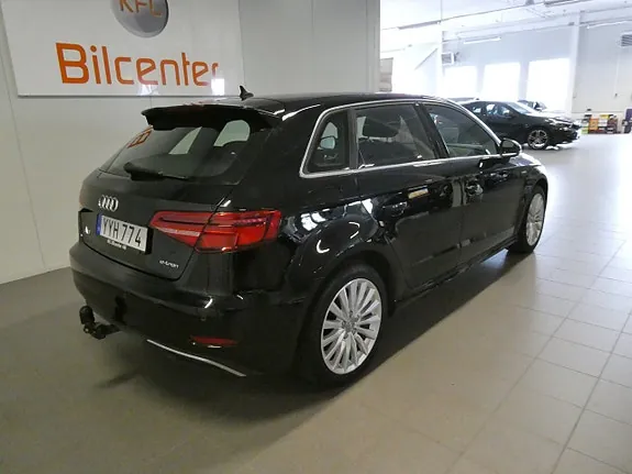 Audi A3 2018 photo 4