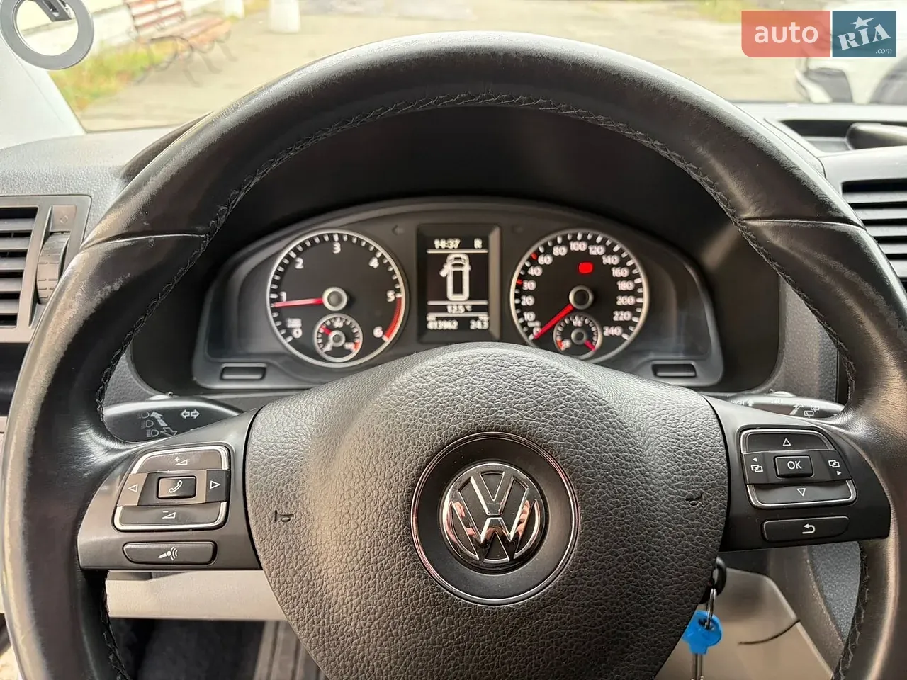Volkswagen Caravelle 2010 photo 4