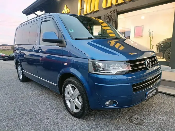 Volkswagen Multivan 2013 photo 2