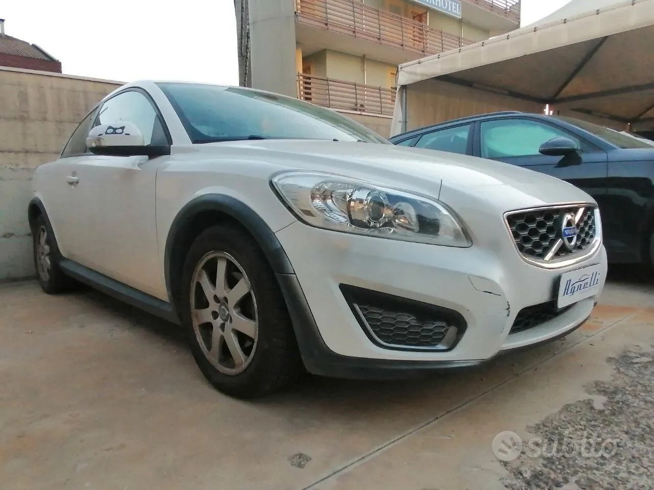 Volvo C30 2011 photo 4