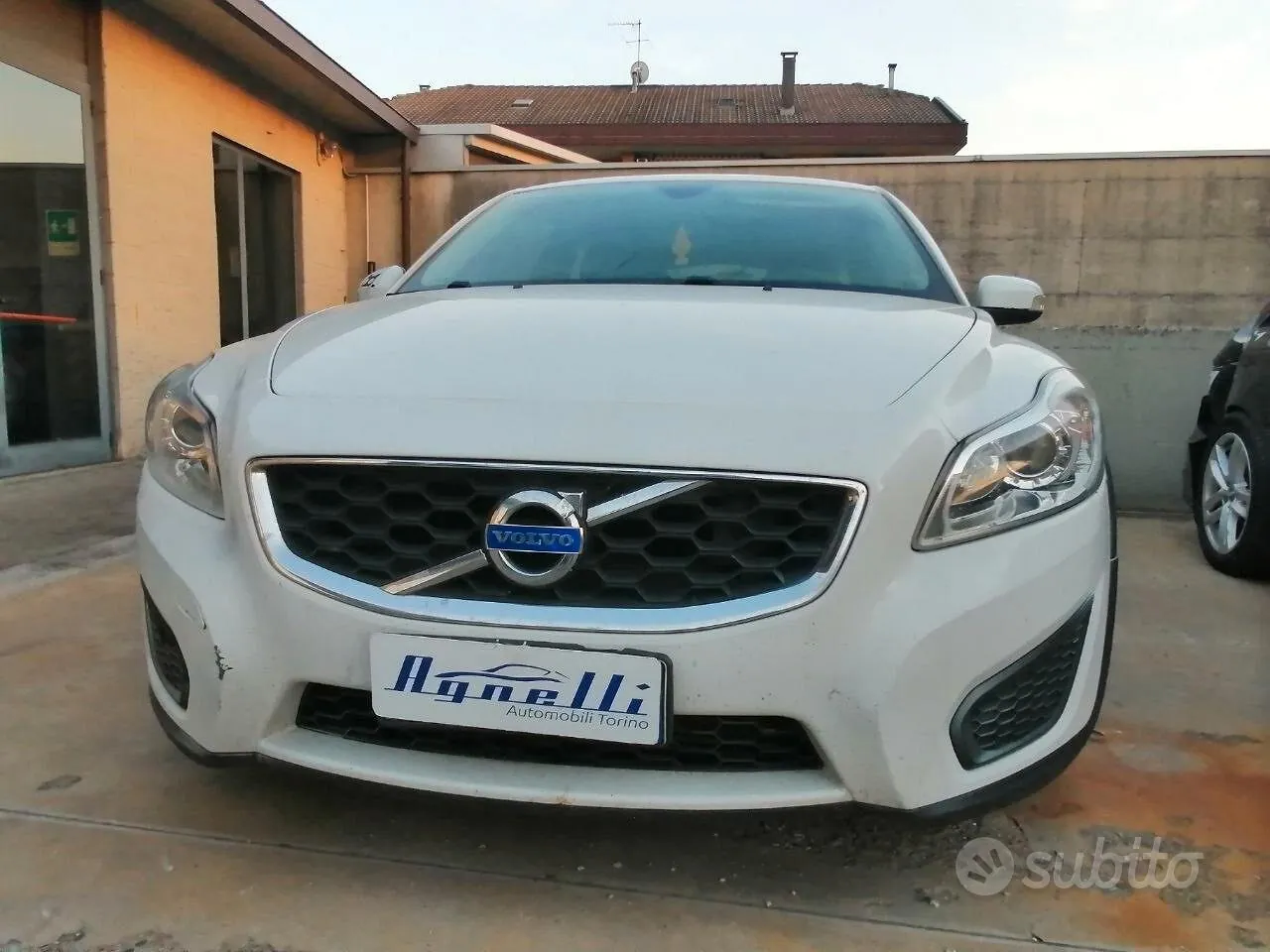 Volvo C30 2011 photo 3