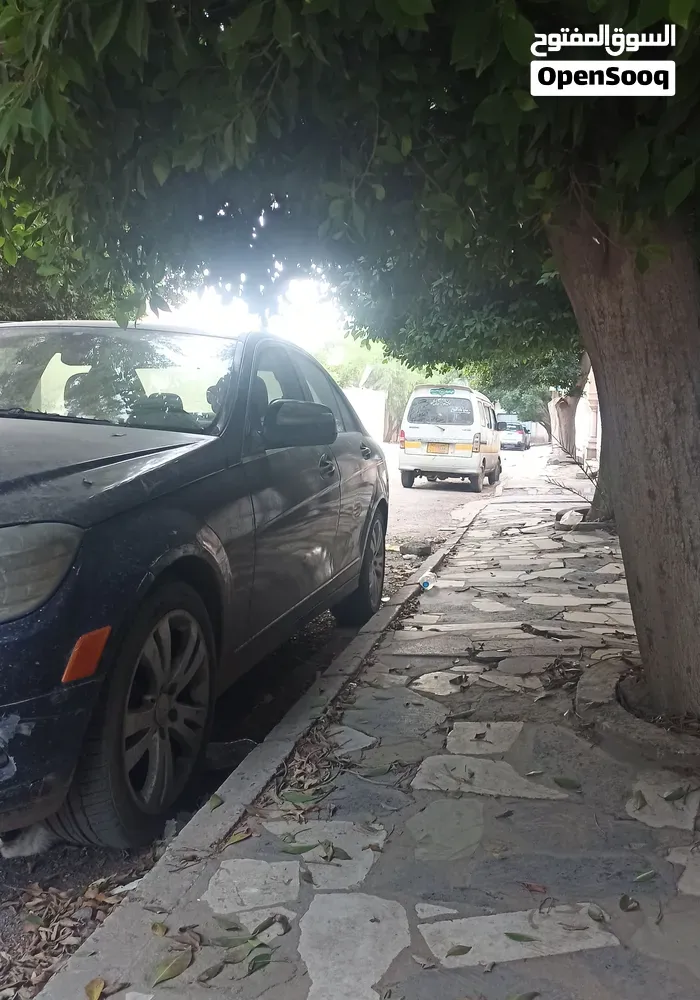 Mercedes-Benz C-Class 2008 photo 2
