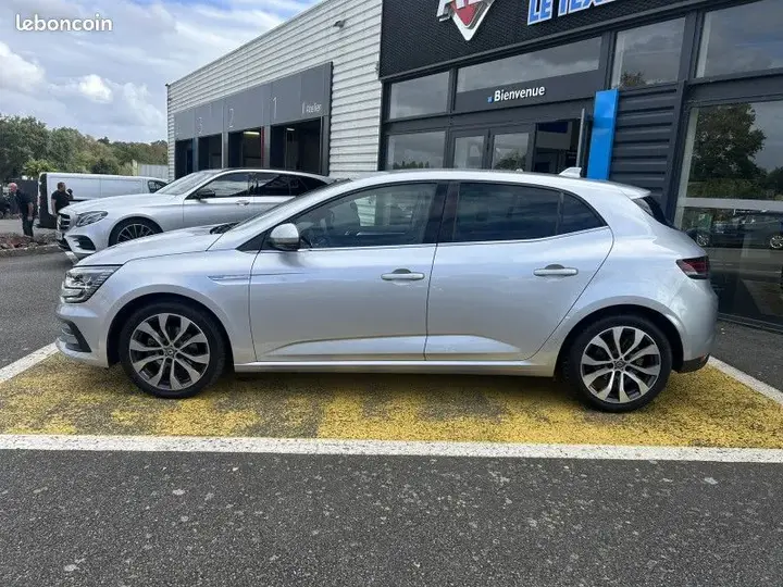 Renault Megane 2023 photo 2