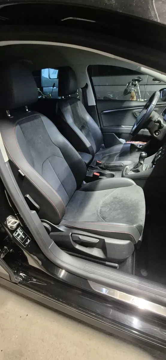 Seat Leon 2015 photo 2