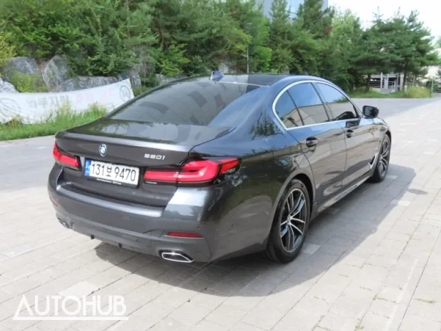 BMW 5 Series 2023 photo 3