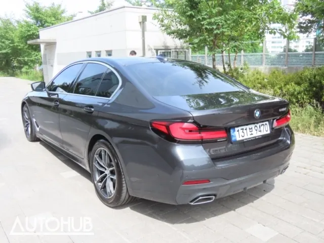 BMW 5 Series 2023 photo 4