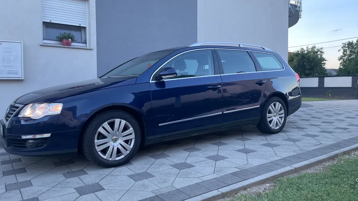 Volkswagen Passat 2009 photo 2
