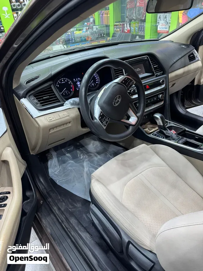 Hyundai Sonata 2018 photo 2