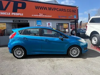 Ford Fiesta 2014 photo 4